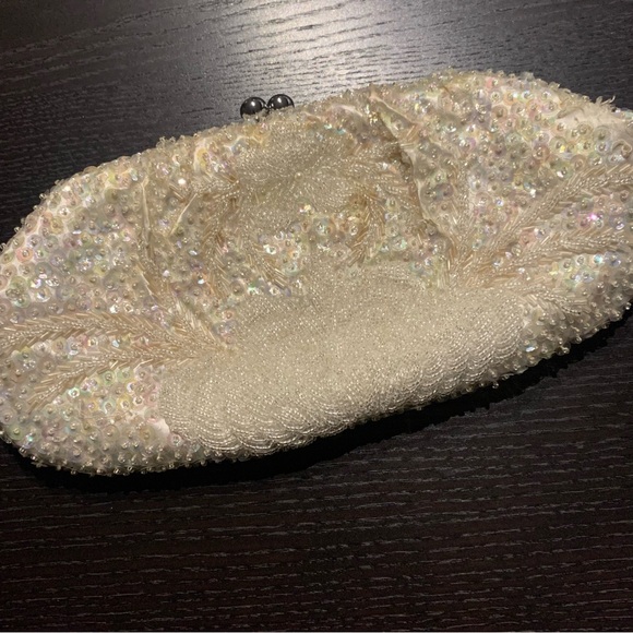Vintage Handbags - Vintage Iridescent Beaded Clutch